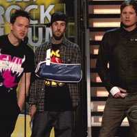 Blink-182夏天举行巡演 秋天开始录制新唱片