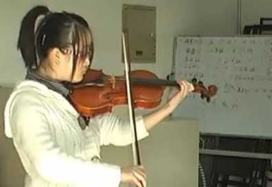 <b>女生小提琴演奏视频在线观看 北京艺术高考培训</b>